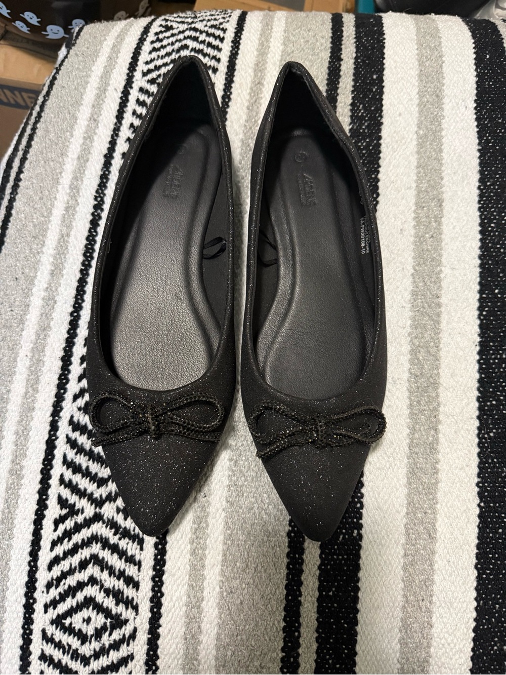 Ardene Black Pointed Glitter Ballet Flats with Bow